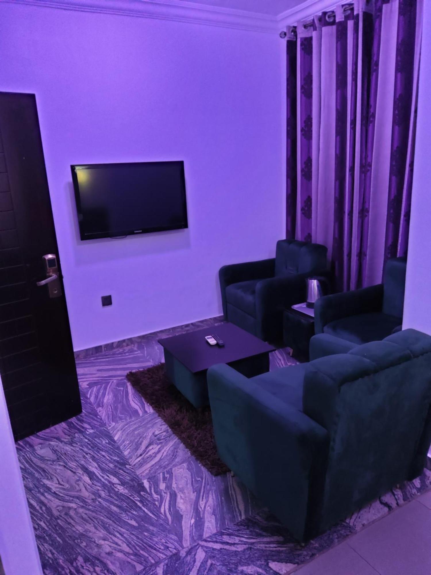 Crownedge Hotels Ikeja Exterior foto